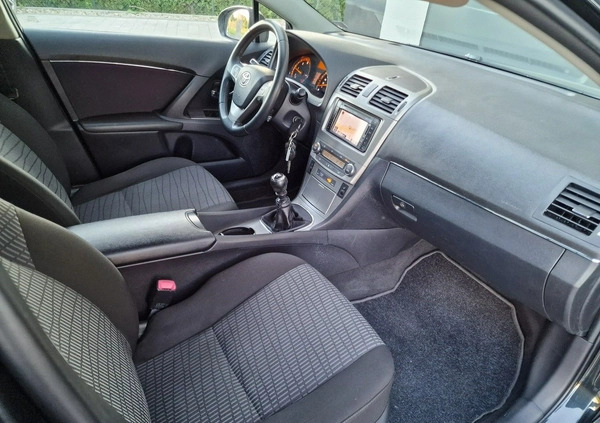 Toyota Avensis cena 31990 przebieg: 137158, rok produkcji 2010 z Skarszewy małe 407